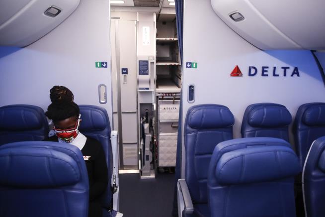 Delta Earns Black Passenger's Praise After In-Air Harassment