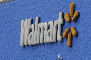 Walmart Sues Feds in Opioid Abuse Battle