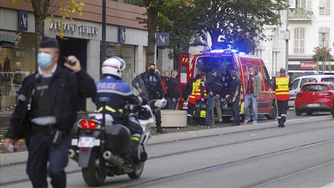 3 Killed in Gruesome Knife Attack in Nice
