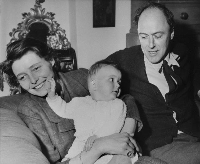 3 Decades Later, Roald Dahl's Family Apologizes for His Anti-Semitism