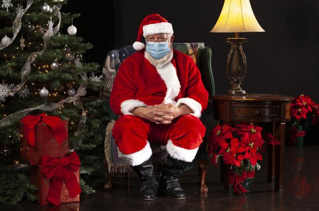 After Santa's Visit to Nursing Home, 27 Dead