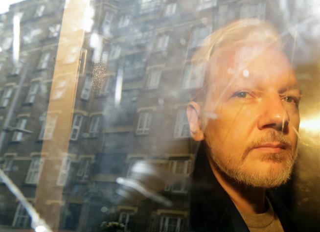UK Judge to Rule on Extraditing Assange