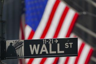 Stocks Struggle to Mixed Finish