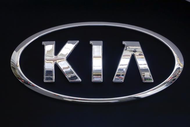 Kia Owners Advised to Park Outdoors