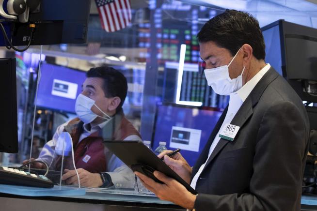 Tech Stocks Take a Beating on Wall Street