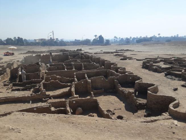 A 'Mind-Blowing' Find: Egypt's 'Lost Golden City'