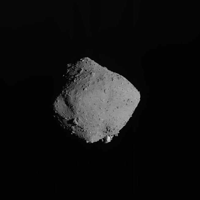 New Telescope Joins Hunt for Asteroids