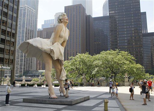 Giant Marilyn Monroe Statue Is Back, Still Controversial
