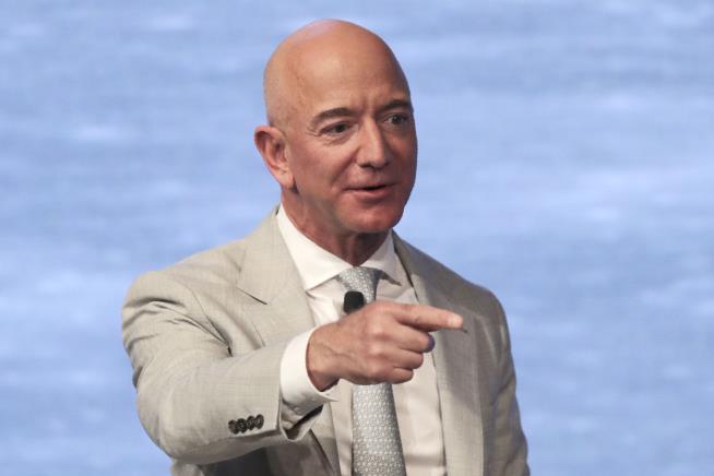 Bezos Picks 'Sentimental' Date to Step Down as CEO