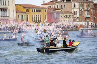 Venice Cruise Ships Get Mixed Reception