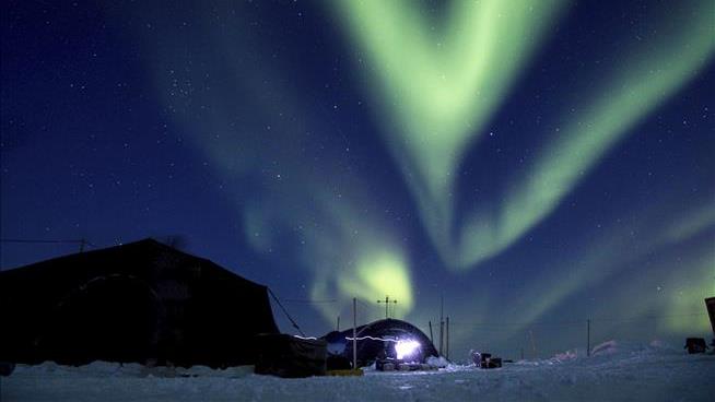 To Understand Northern Lights, 'Think About Surfing'