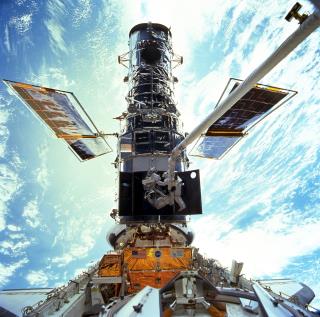 NASA Is Struggling to Reboot Hubble's 'Brain'