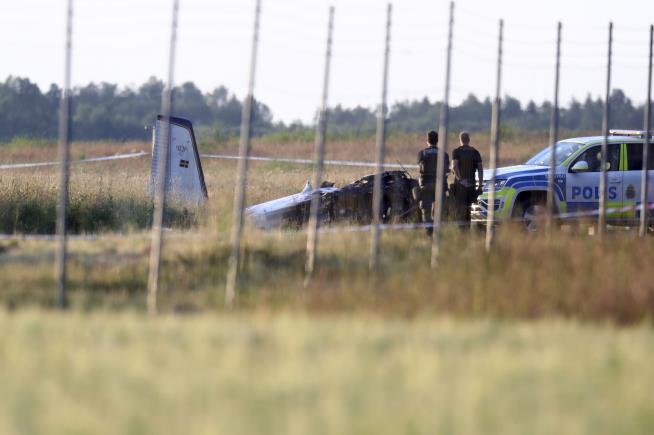 9 Killed in Skydiving Plane Crash