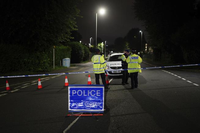 Shooter Kills 5 People, Himself in England