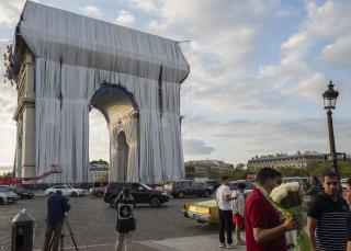 Team Carries Out Christo's Vision for Arc de Triomphe