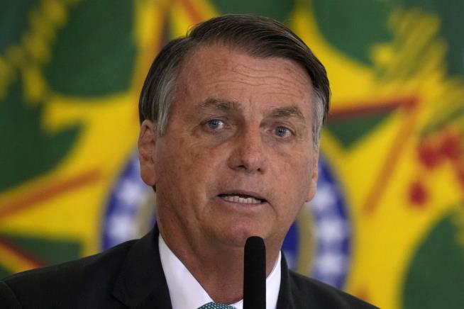 Bolsonaro Plans to Ignore NYC Vaccine Mandate