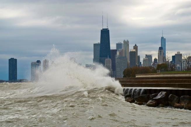 'Large, Battering Waves' Forecast for Chicago