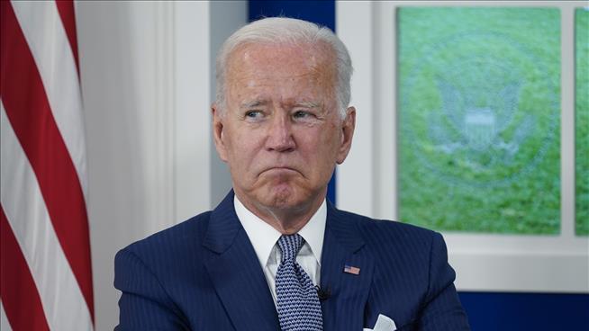 Independents Send Biden's Approval Rating Way Down
