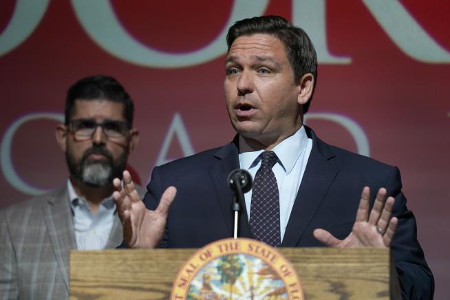 DeSantis to Anti-Vax Cops: We'll Give You $5K to Move Here