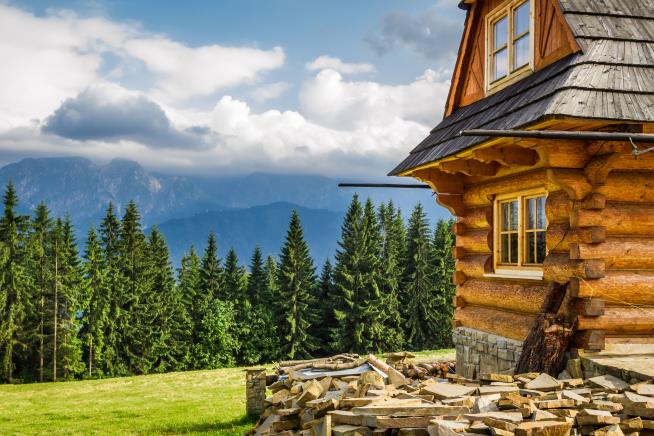 Here Are the Best States for an Off-Grid Life