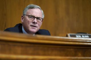 Sen. Burr's Brother-in-Law Dumped Stock After Phone Call