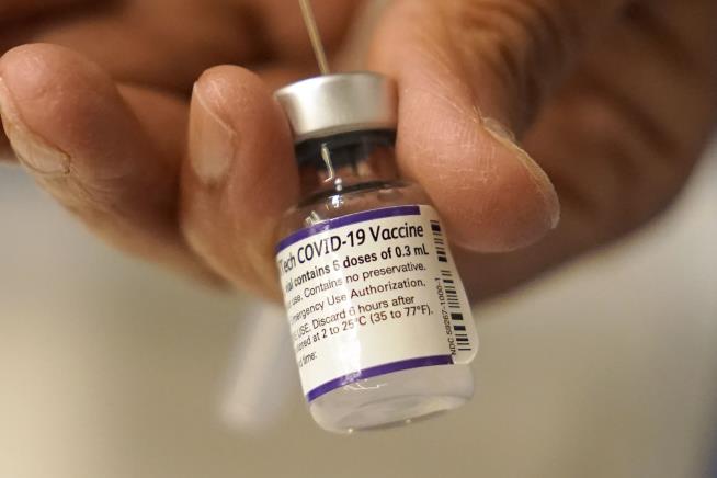 Here's How Pfizer's Vaccine Fares Against Omicron