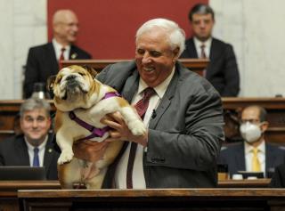 Governor Invites Critics to Kiss His Bulldog's 'Hiney'