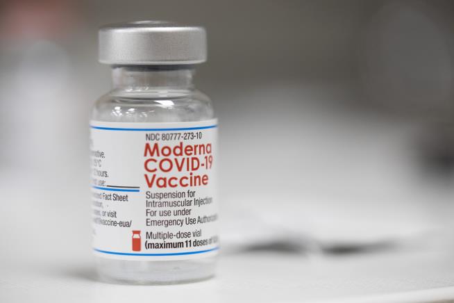 FDA Gives Full Approval to Moderna Vaccine