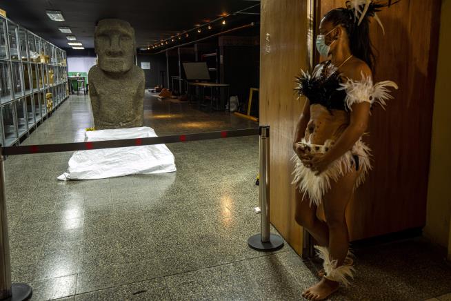150 Years Later, Easter Island Head Is Heading Home