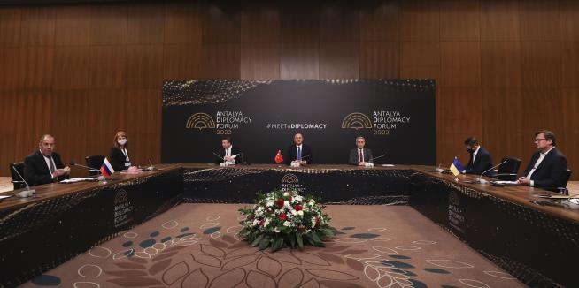 Russia, Ukraine Officials Open Talks in Turkey