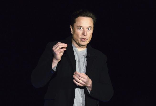 Elon Musk Challenges Putin to a Fight