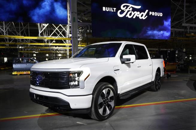 What Reviewers Think of Ford's Electric Truck