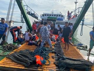 7 Dead After Philippine Ferry Goes Up in Flames