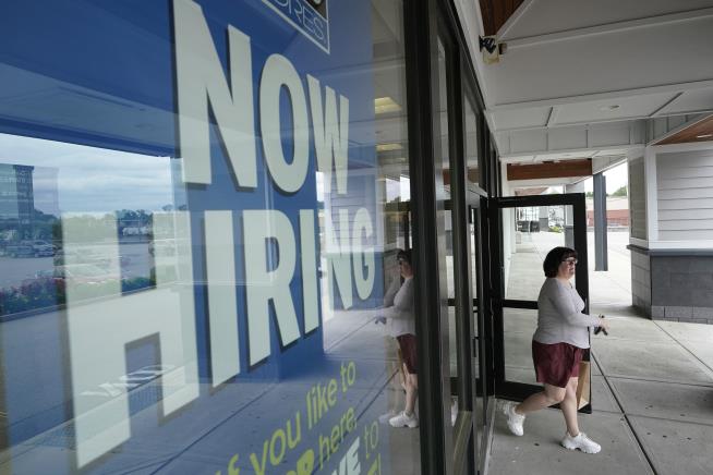 A 12-Month Streak on US Hiring Ends, Barely