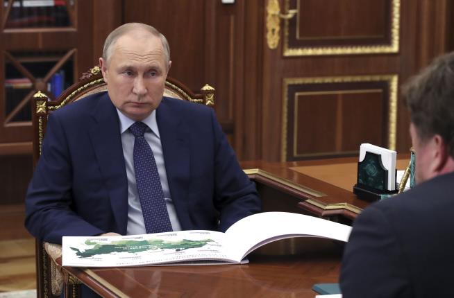 Putin Seems to Think He's Peter the Great Reborn