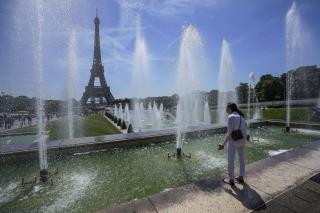 Report: Eiffel's $60M Paint Job 'Mostly Useless'