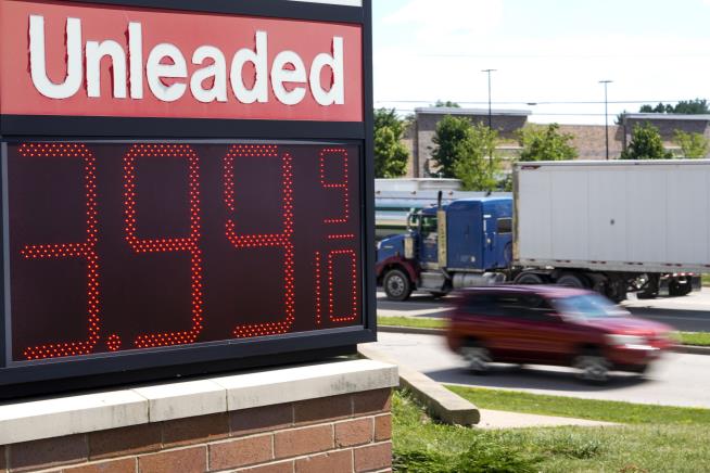 Gas Prices Likely to Keep Falling