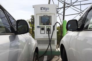 California Moves to End Sales of Gas-Powered Cars