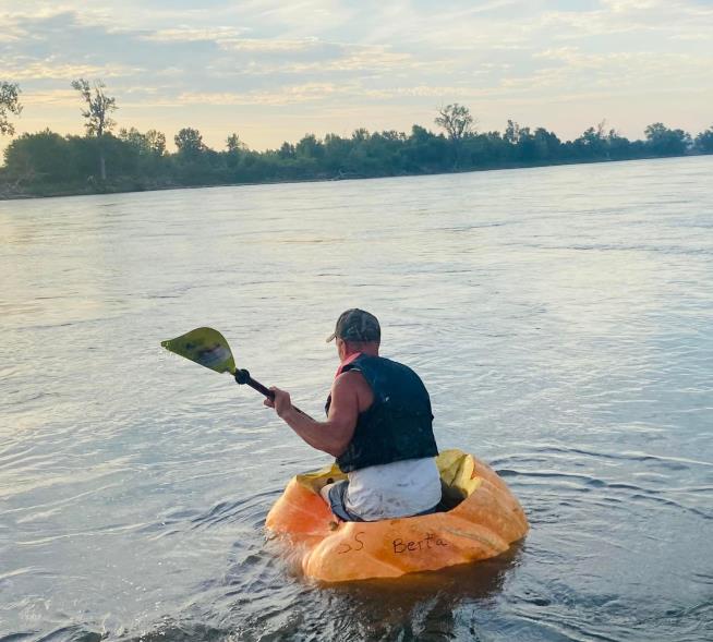 Guy Breaks a Record— in His Pumpkin Boat