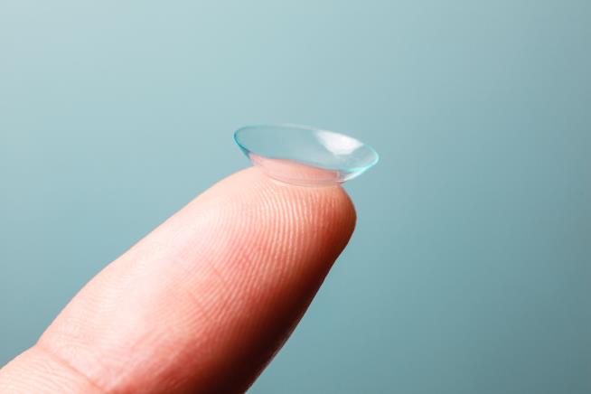 Doctor Discovers Many Contact Lenses in a Patient's Eye