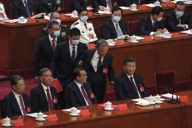 Party Shows Xi's Predecessor to the Door
