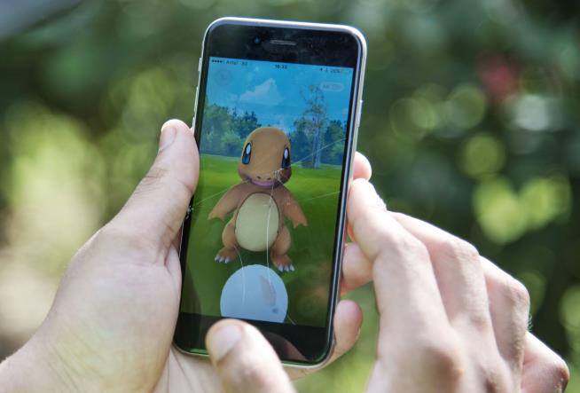 Prosecutors: Father, Son Nearly Drowned Pokemon Go Rival