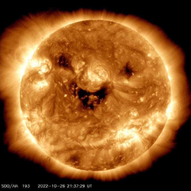 NASA Catches the Sun 'Smiling'