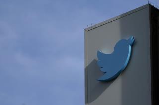 Twitter Rolling Out $8 Monthly Fee