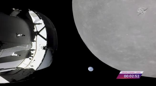 After Tense Wait, NASA Reports a Lunar Success