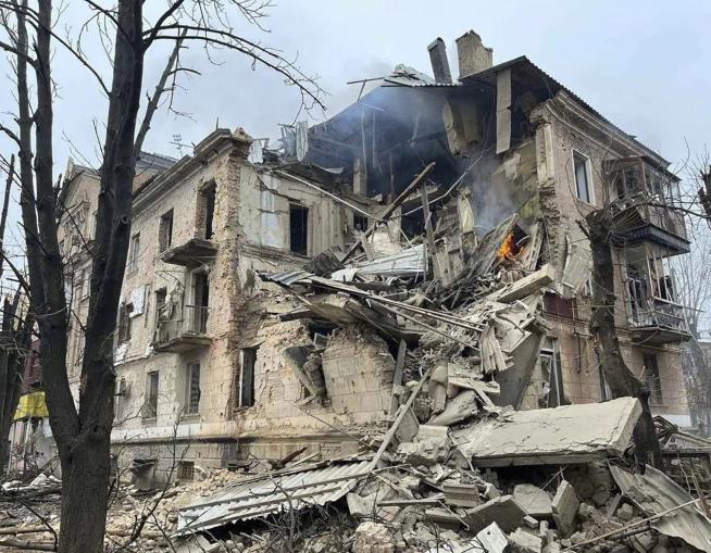 Ukraine Says Almost All Missiles Shot Down in Kyiv Bombardment