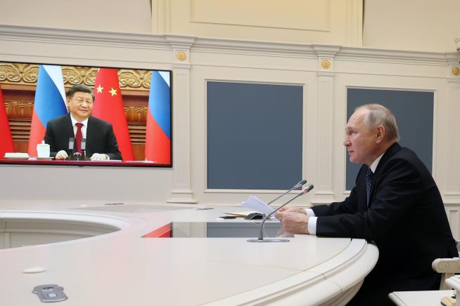 Isolated Putin Extends Invite to China's Xi