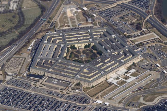 Pentagon Memo Says Object Was 'Metallic Balloon'