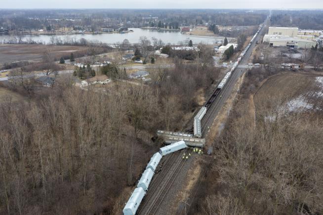 Train Carrying Hazardous Materials Derails Near Detroit