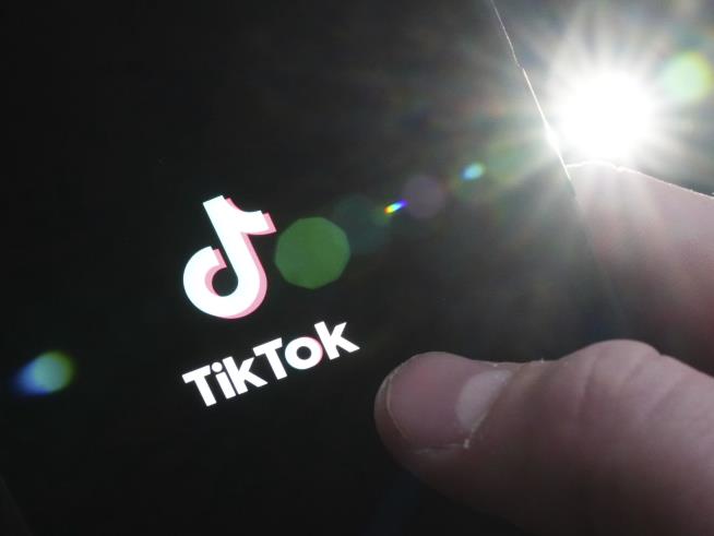 TikTok Says It Will Set Time Limits for Teens